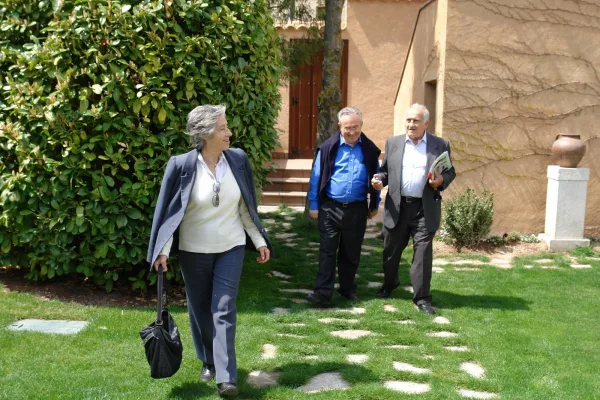 Elvira Ontañón, Institución Libre de Enseñanza,  Fundación Giner de los Ríos