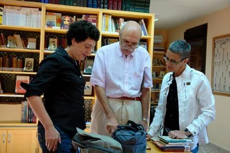 Jaume Carbonell y profesoras de la Universidad de Vic, Cataluña