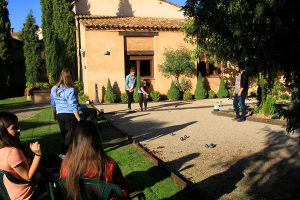Zona de juegos populares. Jardín del Ceince